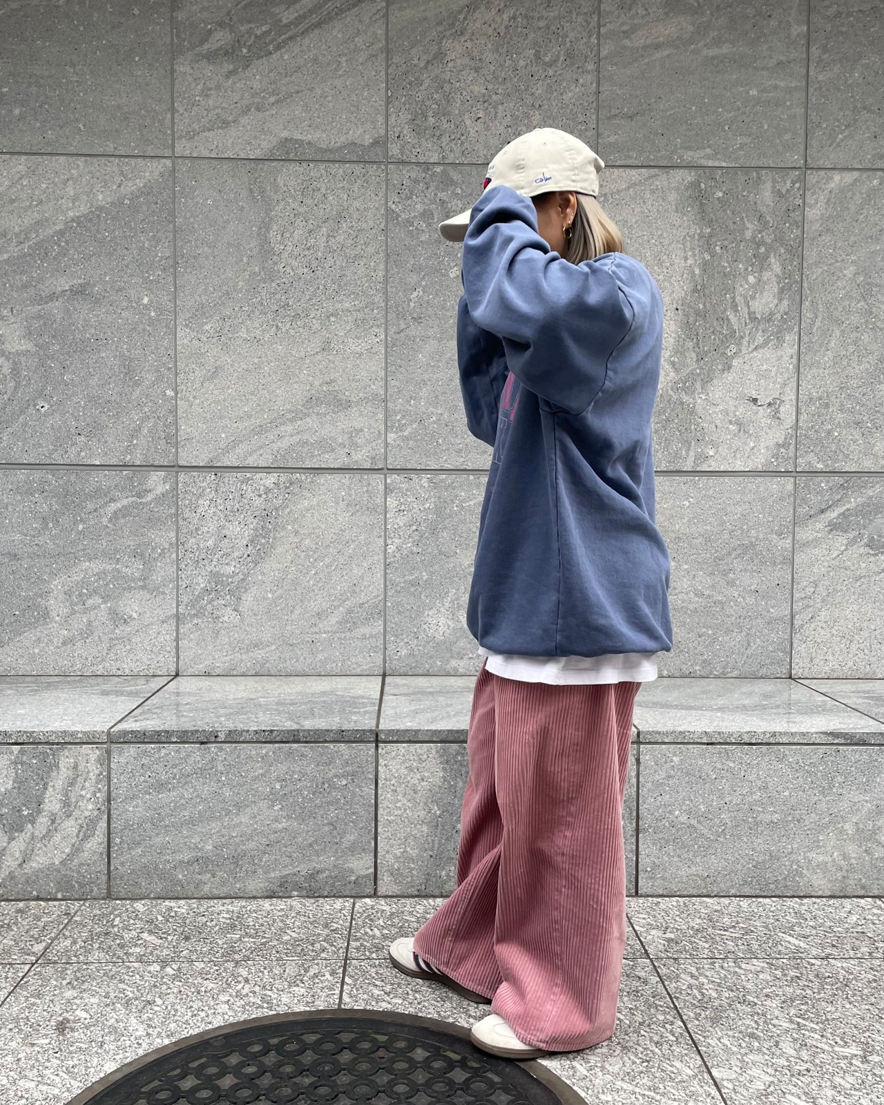 calm oversized pigment sweat shirt <navy>