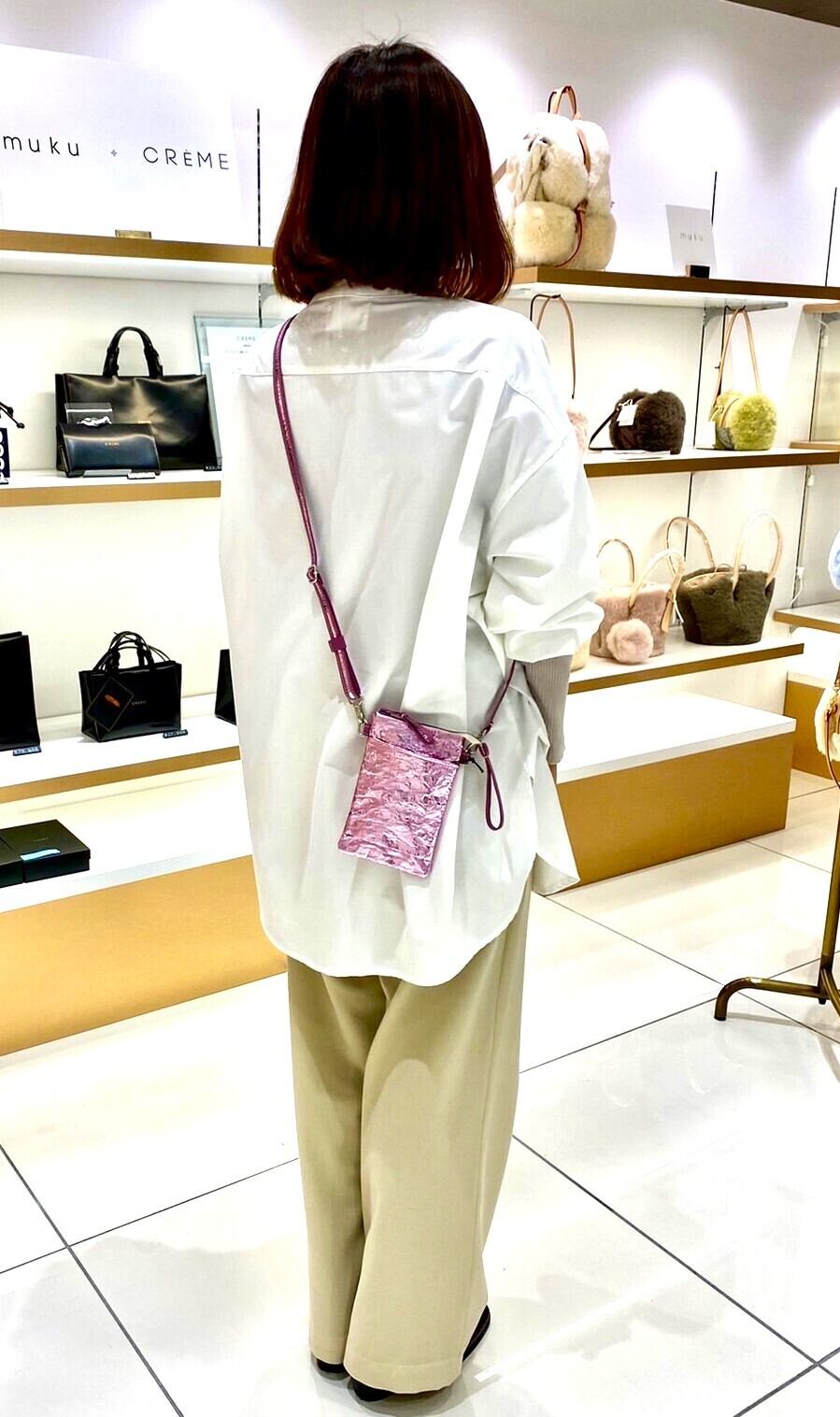 CR?ME M78 834 シルバー ミニポシェット パスポートケース | monterosa