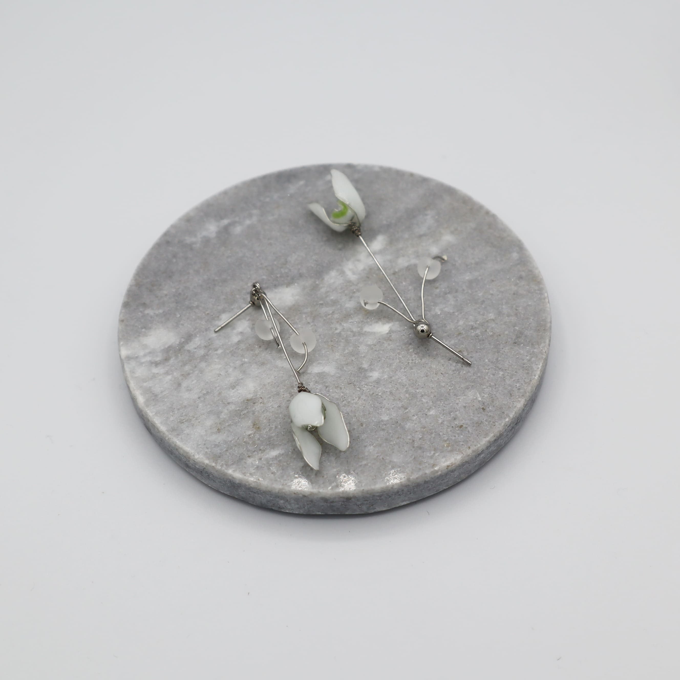 snowdropピアス