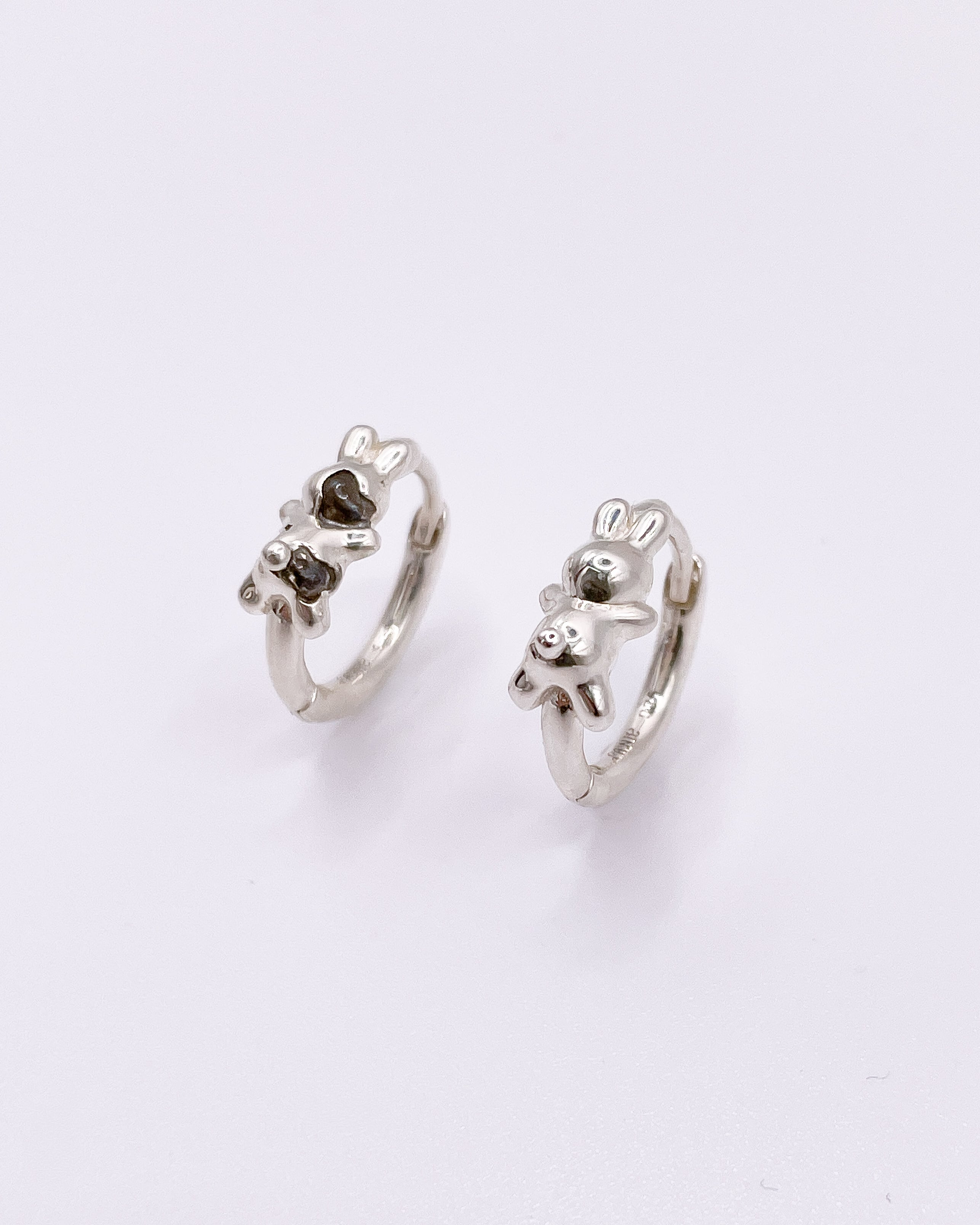 うさぎ ® clicker earring M silver925 プレーン/ダルメシアン