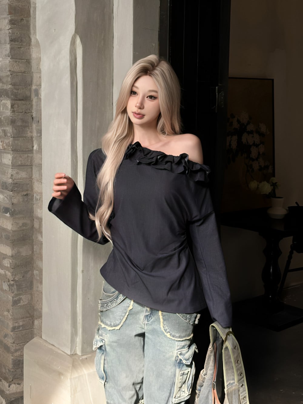 シャーリングリッチネイビーワンショルダートップス|Atelier Item