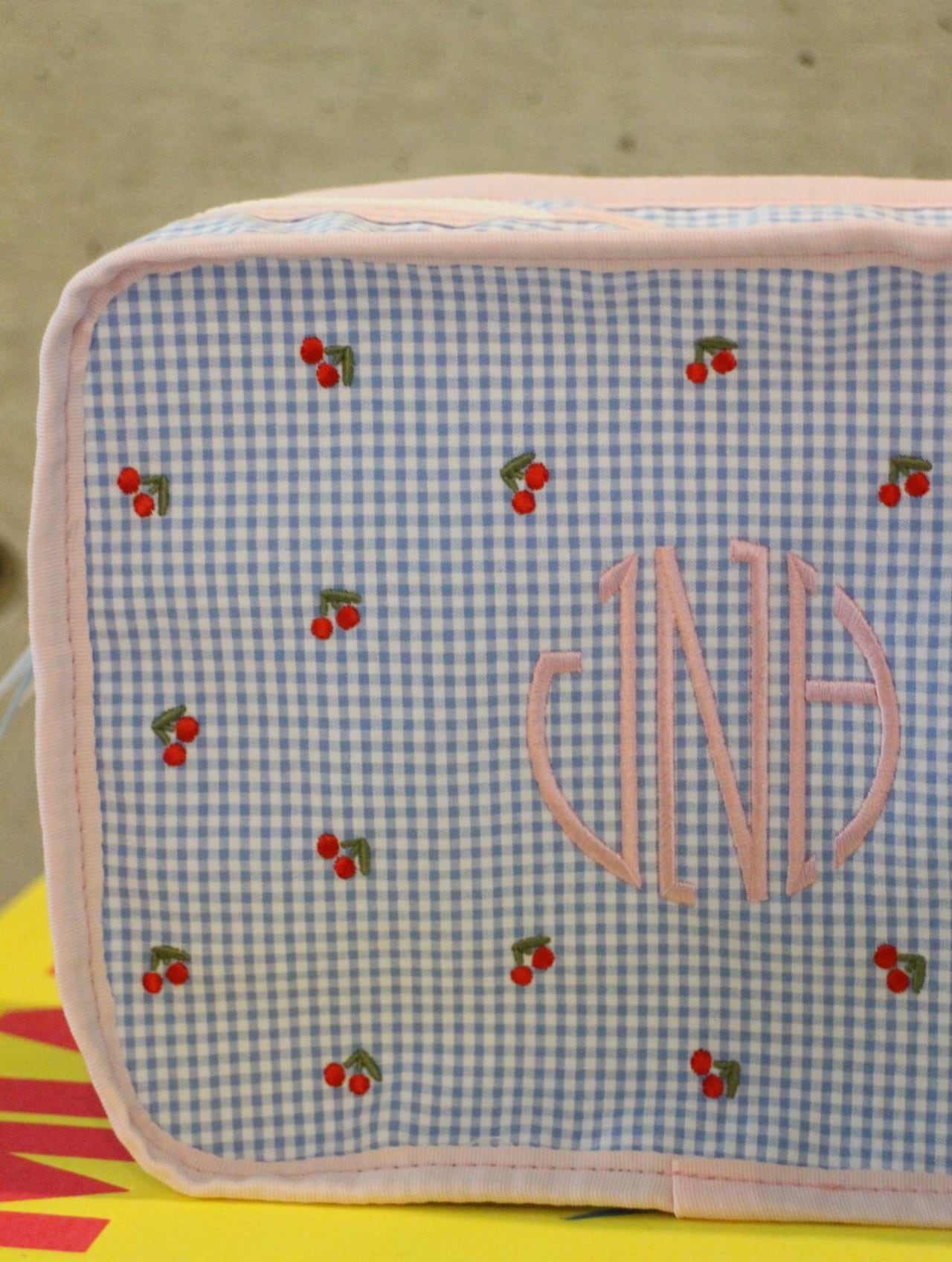 Pouch Medium Cherry/Blue | J.N.Hearts