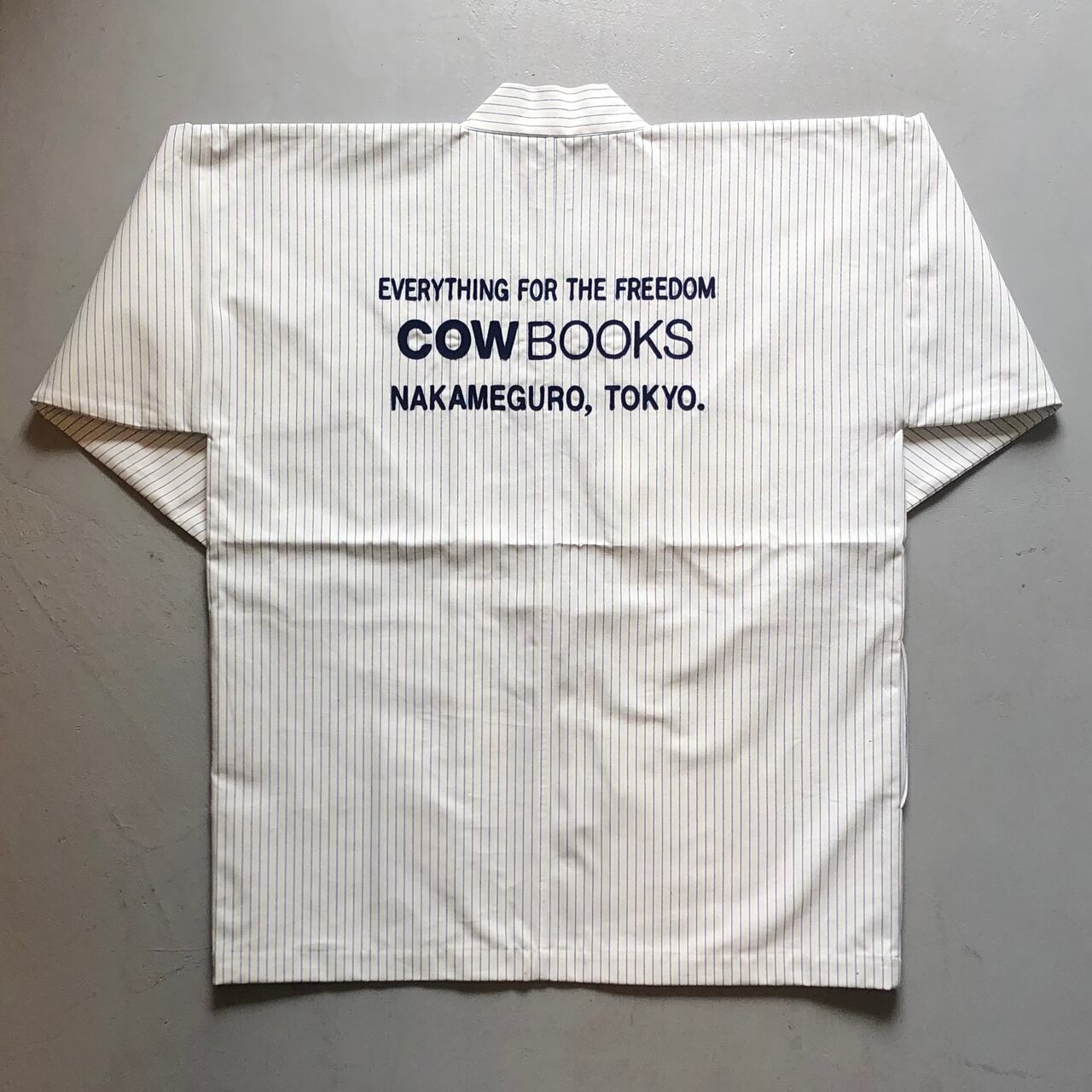 Cowbooks Reading Jacket Bookvendor Stripe White Kokoro 通販サイト 沖縄のうつわと暮らしのモノ