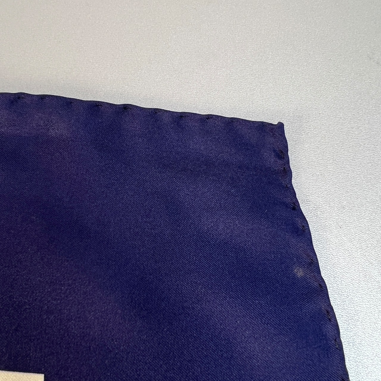 CHANEL シャネル ココマーク タグ付き ココメダル シルク スカーフ ブルーA-10420