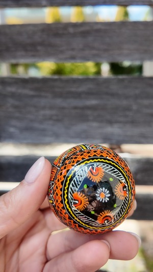 装飾用木製プィサンカ（イースターエッグ）with stand　コロミヤモデル