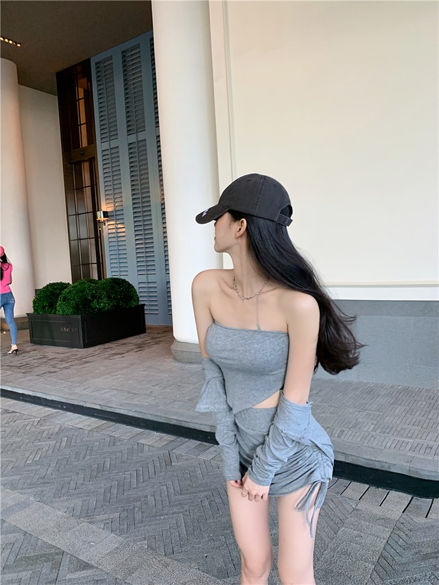 トップス サマートライアングルスカーフ 薄手 夏物 ピュア ブラックストロベリース74807812473