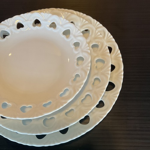 FH　26㎝　丸皿プレート　フォーエバーハート　食器　かわいい　ハート　ポーセラーツ