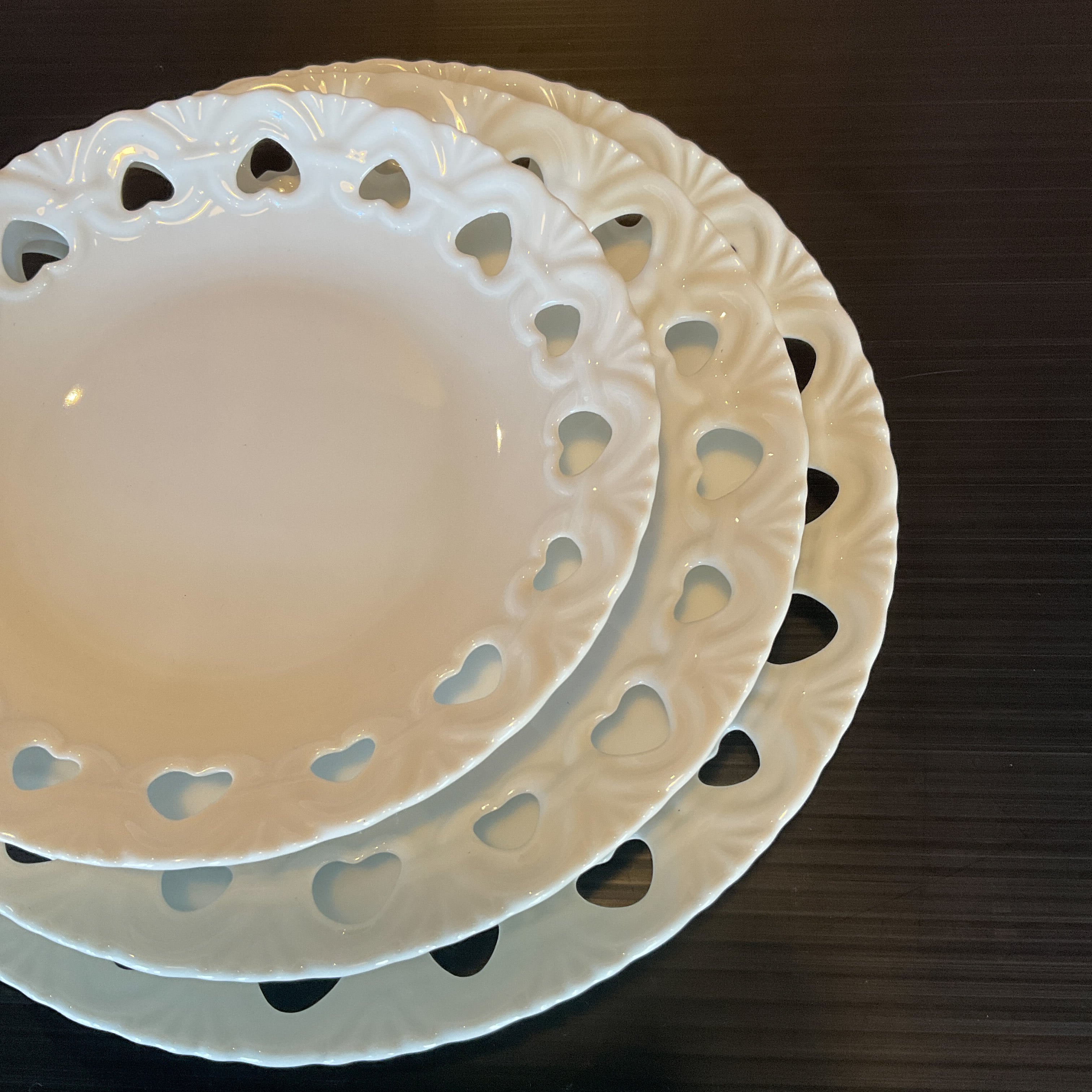 FH 26㎝ 丸皿プレート フォーエバーハート 食器 かわいい ハート ポーセラーツ