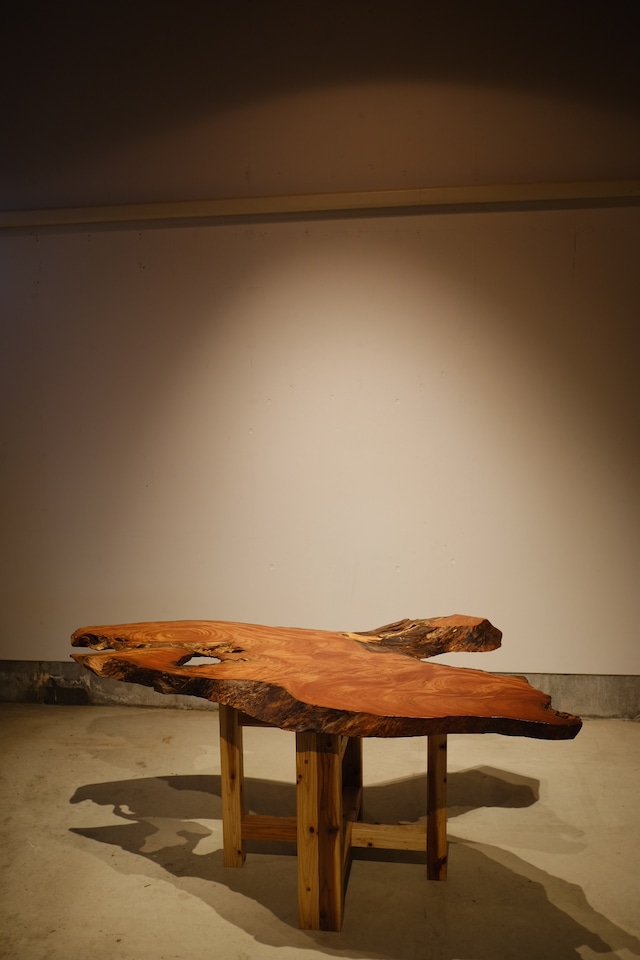 一枚板ダイニングテーブル　欅 -keyaki-