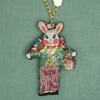 刺繍チャームブローチ Nathalie Lété The basket and the rabbit