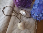 FRANCE 1900's Mother of Pearl cologne necklace top