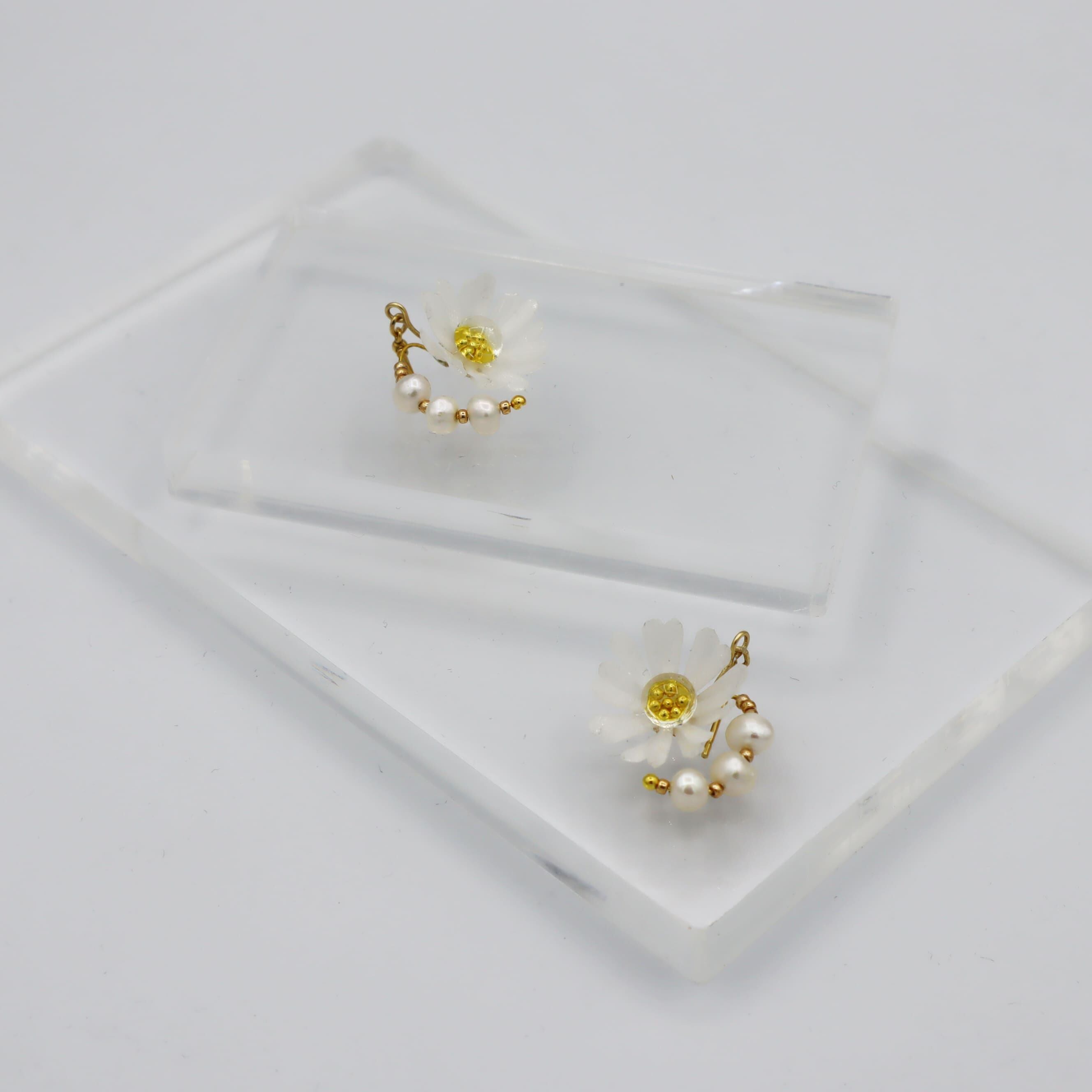 margueriteピアス（淡水パール）