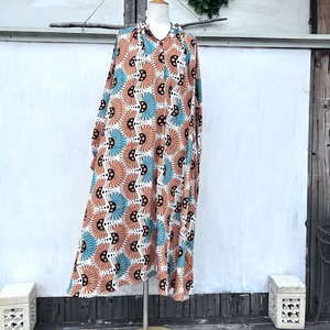 アフリカンふんわりブルーオーバー