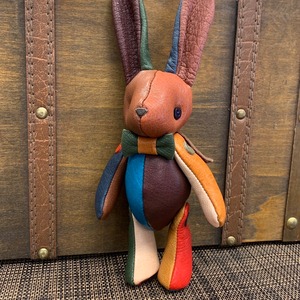 ジビエレザー鹿革ベルラビ★端革を使ってアップサイクル「ベルズラビット」写真の1点販売ですカラフル系2