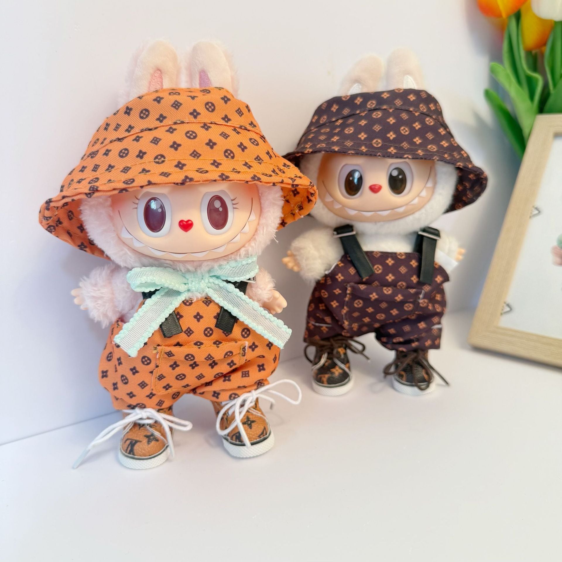 おしゃれサロペットコーデ Labubu ラブブ 1.0/2.0/3.0用 15-17cm 四つ葉のクローバー プリント キュートで可愛い THE monsters