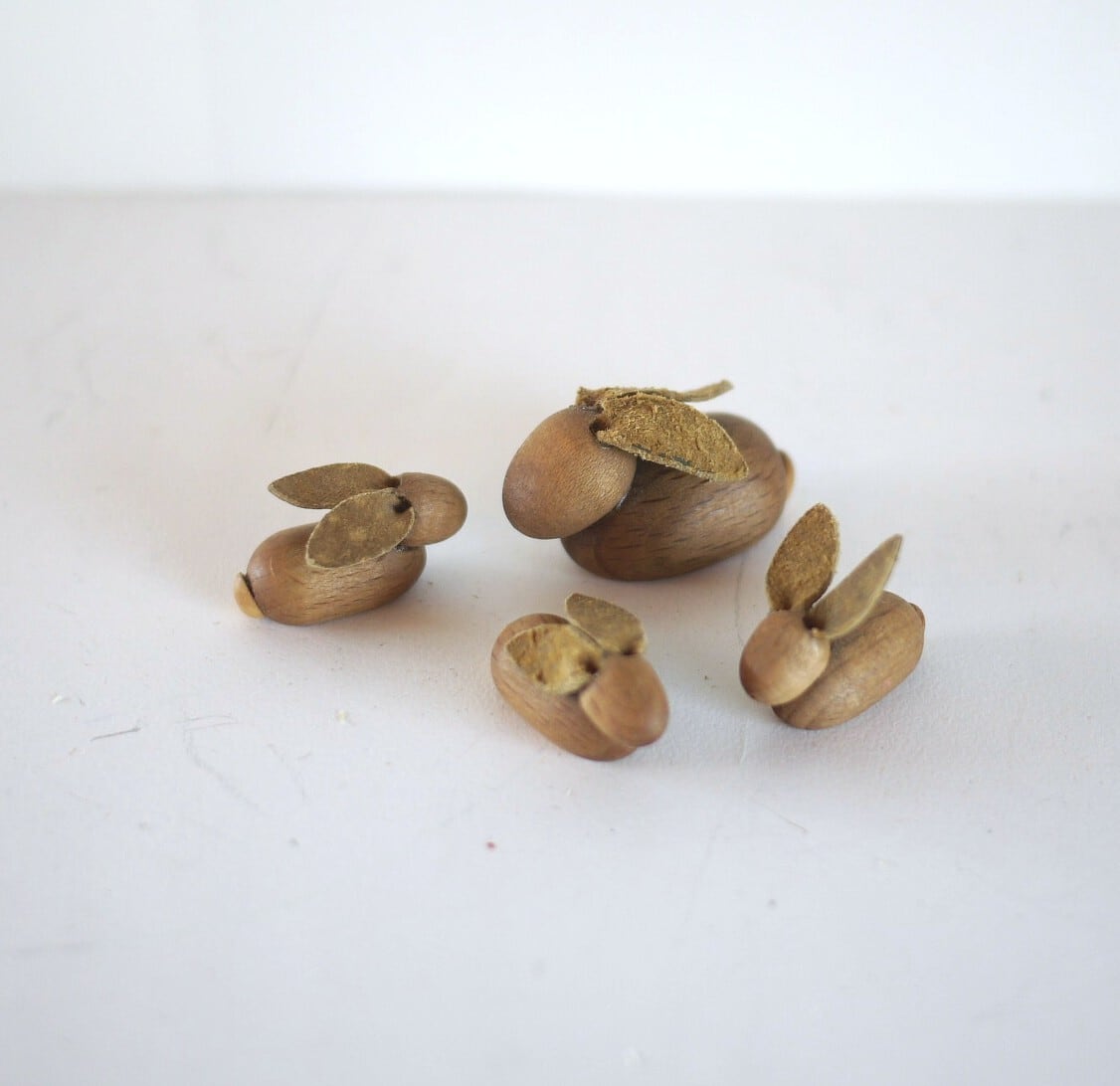 イースター木製オーナメント 小さなウサギ4匹 東ドイツ