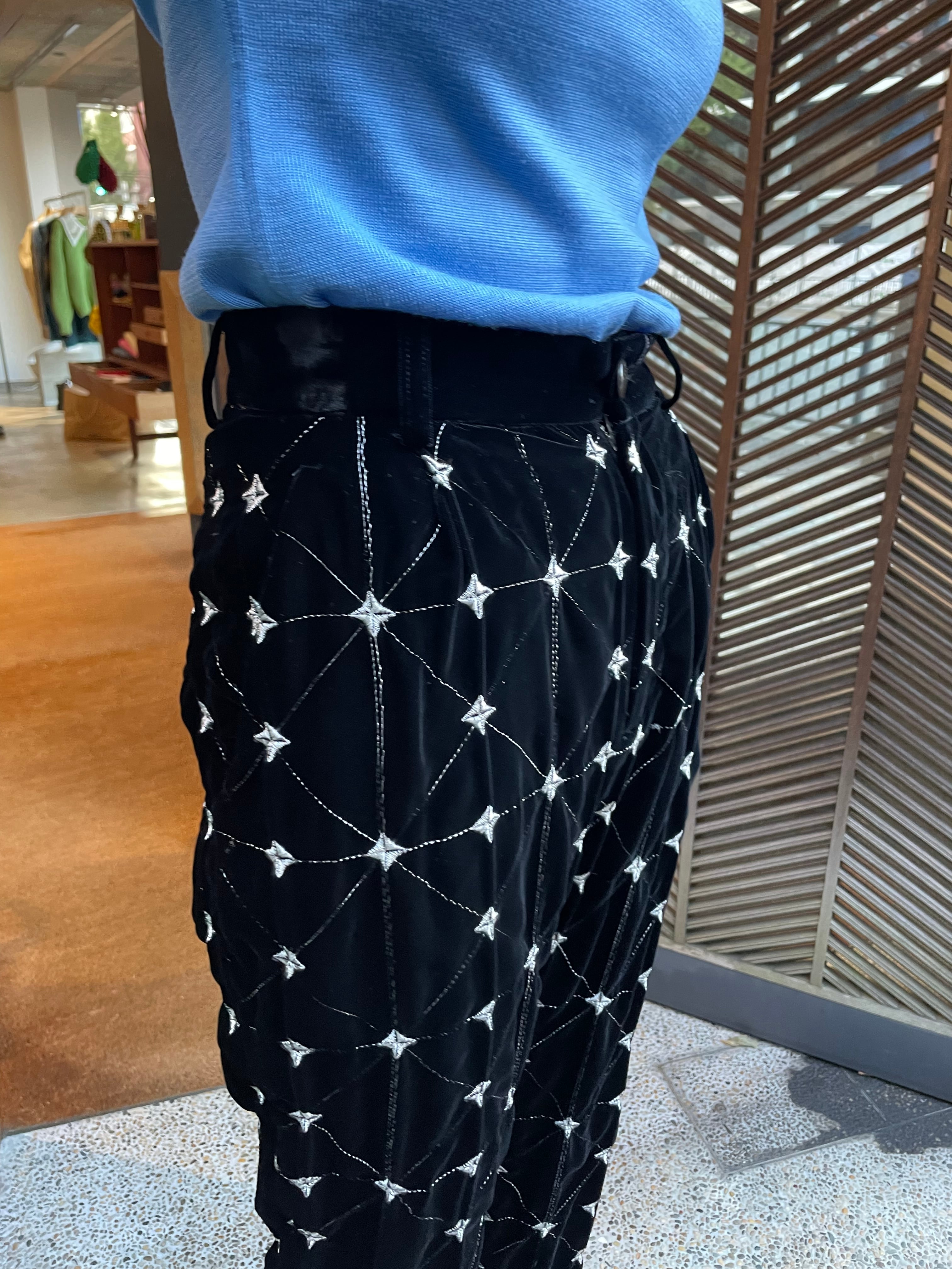 22AW】BELPER ベルパー /EMBROYDERY VELVET SLUCKS | TRENTオンライン  