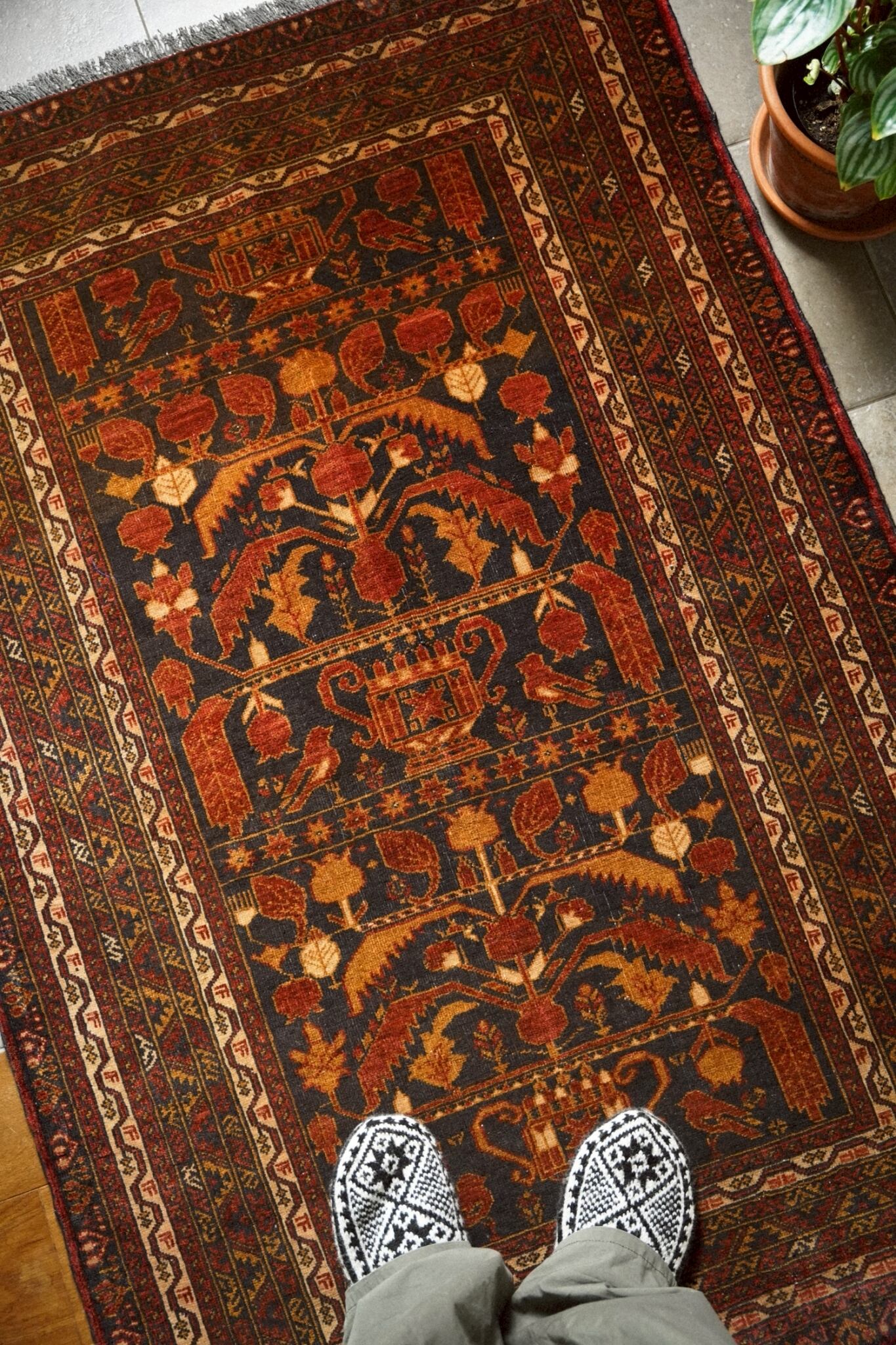 1143-Vintage Taimani rug | 手織りのヴィンテージラグ専門店 | Bahr