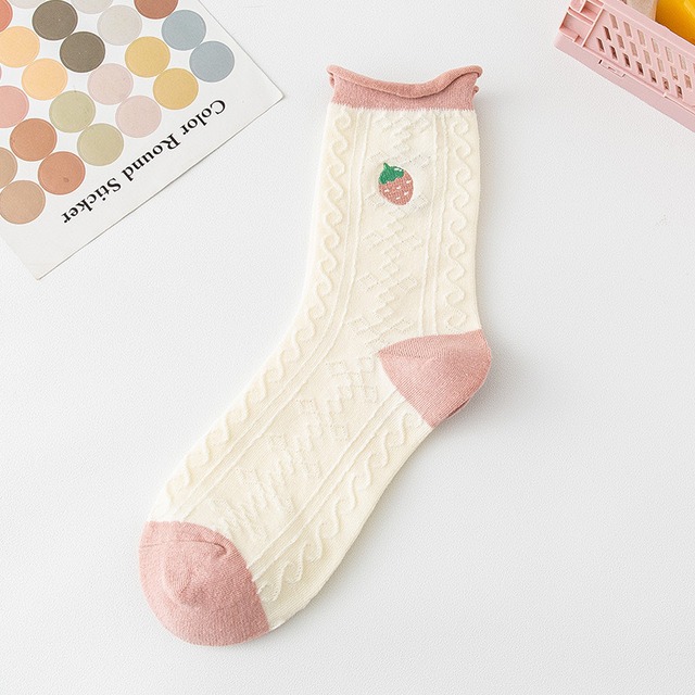 【予約商品】22〜24cm 靴下 刺繍いちご 靴下