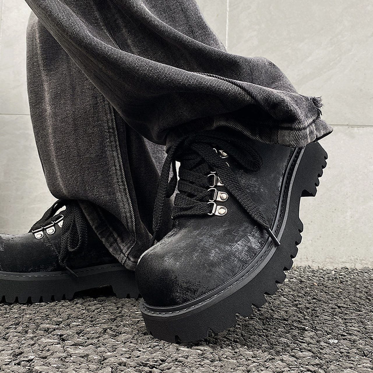 SHOES | MOTTO