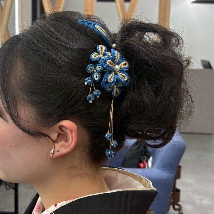 大輪花の髪飾りセット（青） | 組紐アクセサリーmitorit