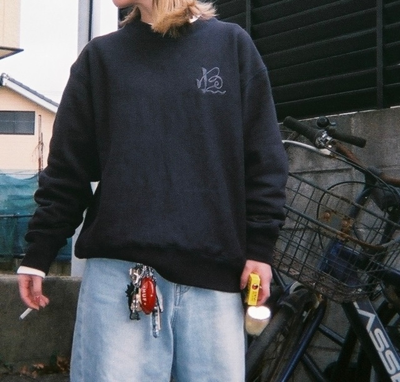 CURSIVE LOGO SWEAT    NAVY