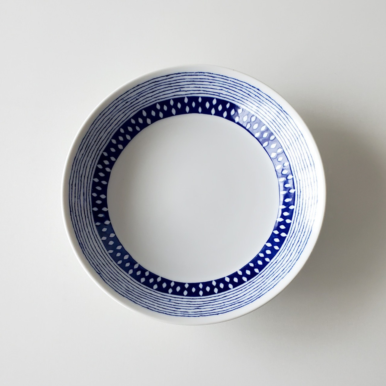 和食器 深皿 おしゃれ 蒼い器 しずく 6.3深皿 20cm 食器 大皿 パスタ皿 美濃焼