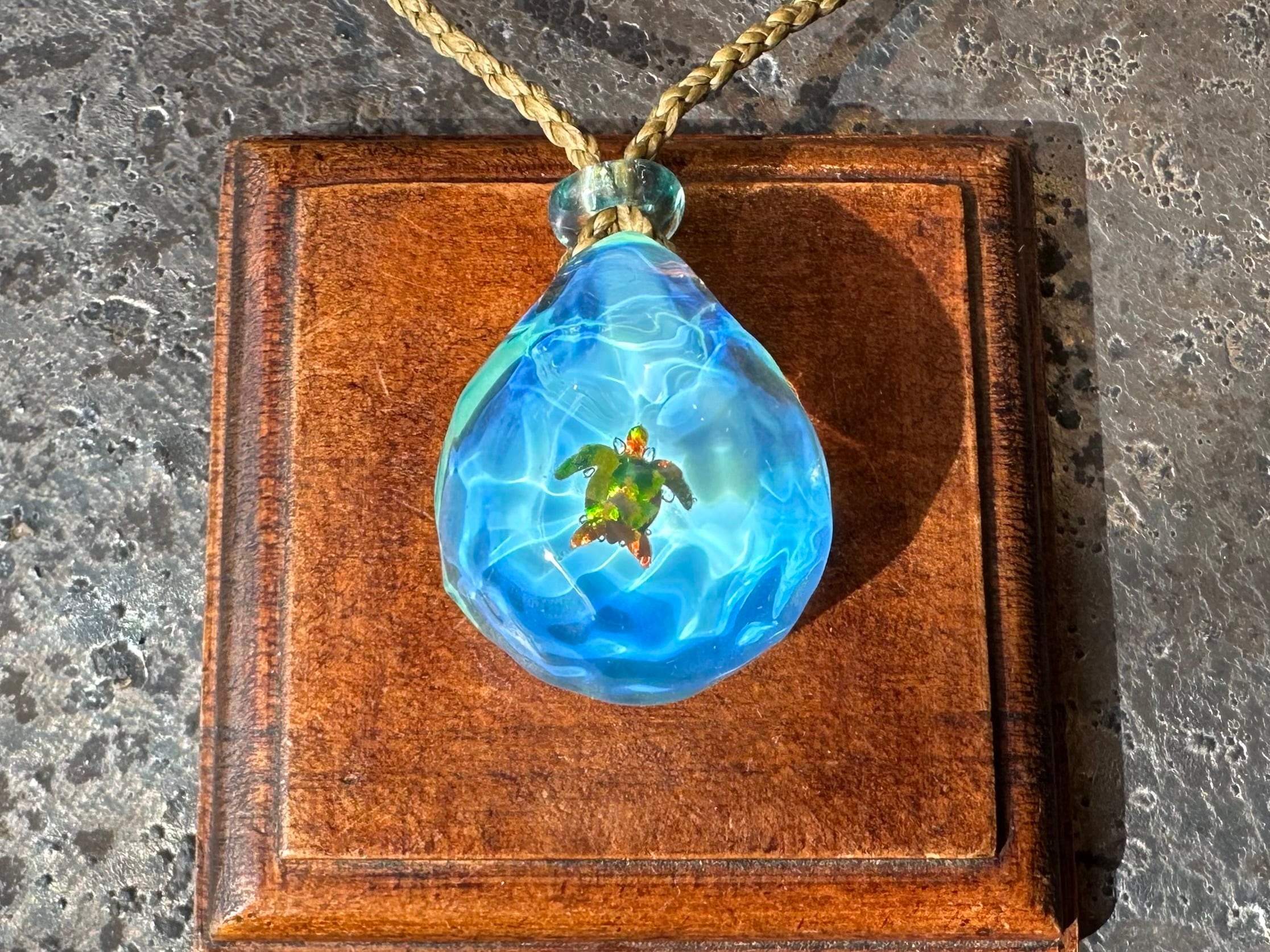 【ウミノカケラ　Sea turtle 】