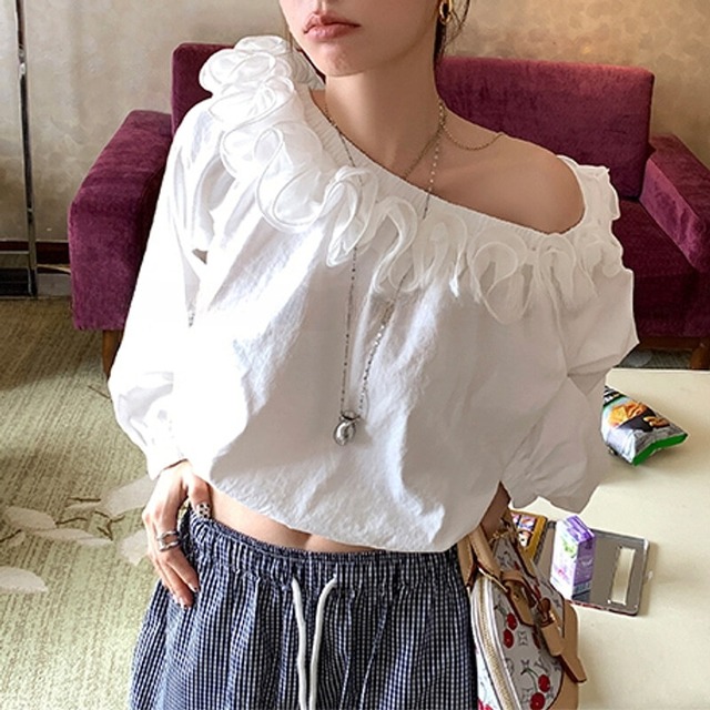 Frill off shoulder blouse　B3138