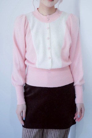 pink botton knit