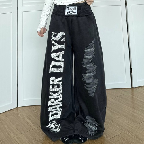 ロゴグラフィックダメージライクワイドスウェットパンツ 1col   R02474