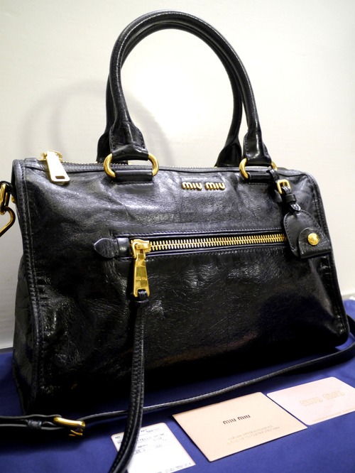 ★miu miu ミュウミュウ エディターズライン タブレット対応ビジネス可 ハンドショルダー2way レザー トート バッグ 黒★ 便利な2way仕様♪