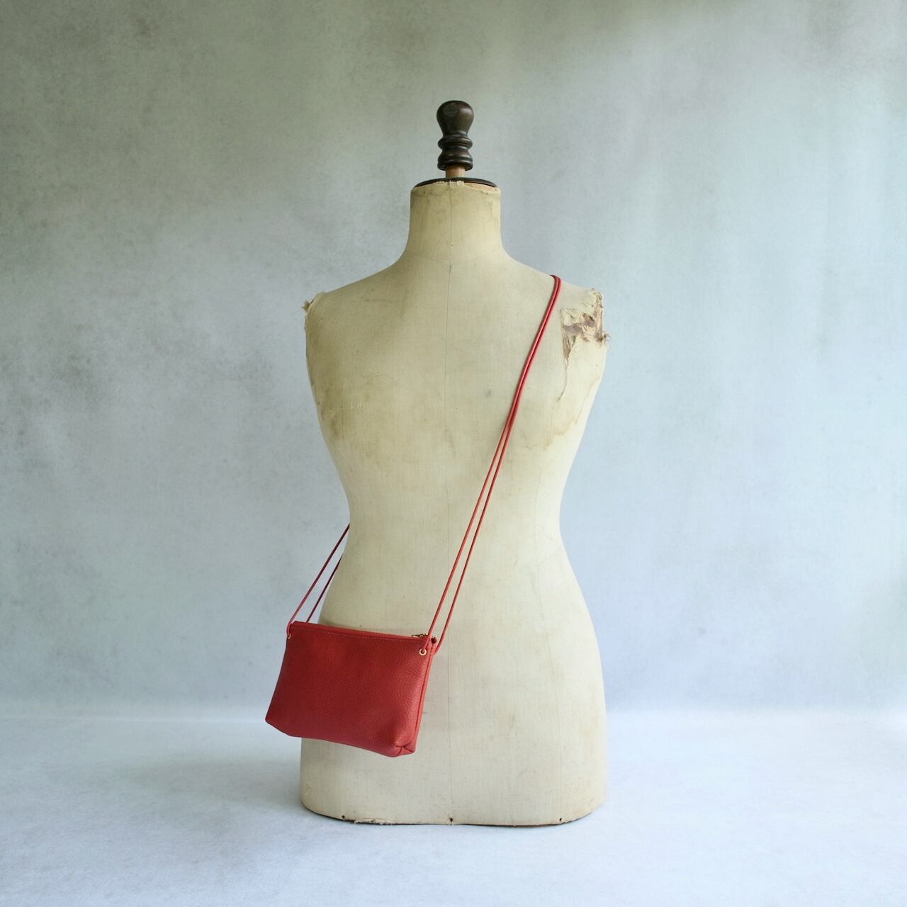 KN POCHETTE 20-01 RED | qan:savi