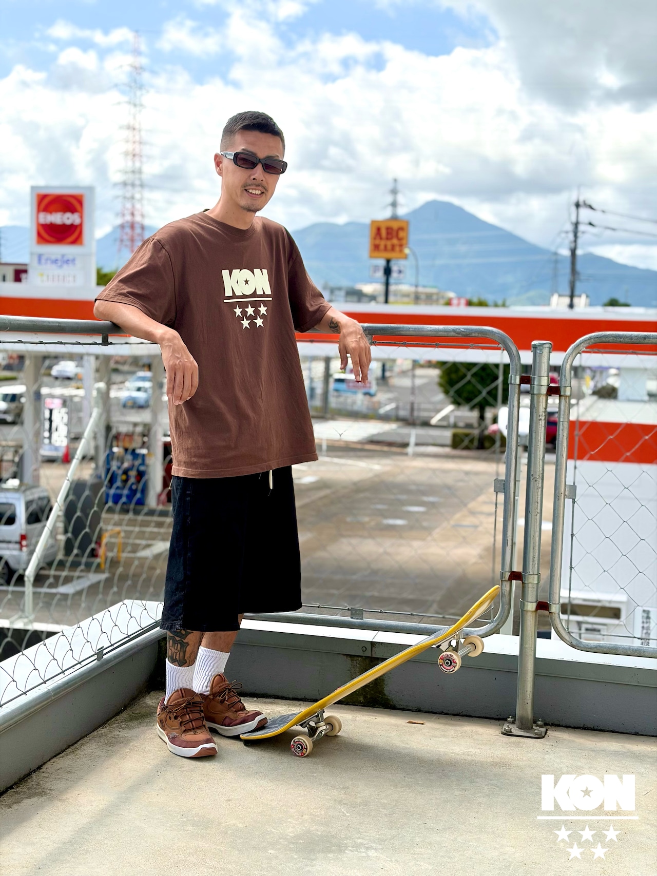 KON. FIVE STAR T-shirts