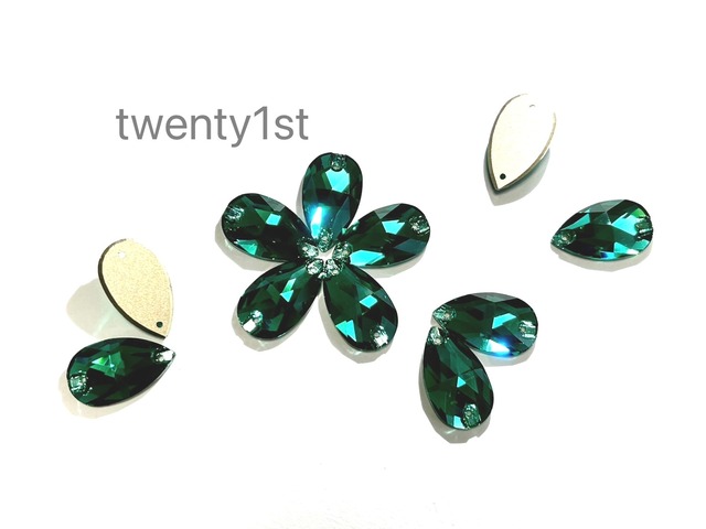 しずく型エメラルド11×18mm[12個]