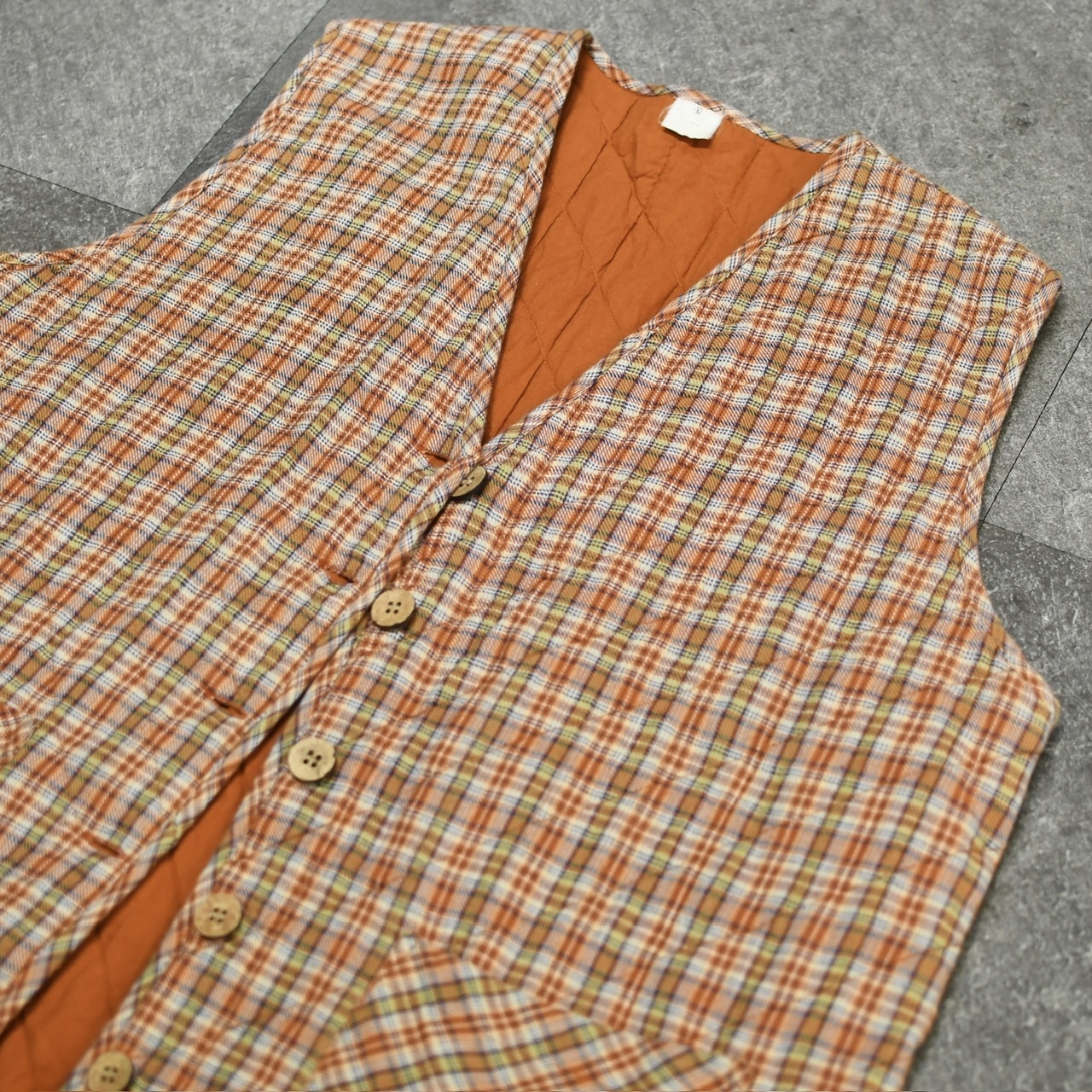 check quilting vest orange