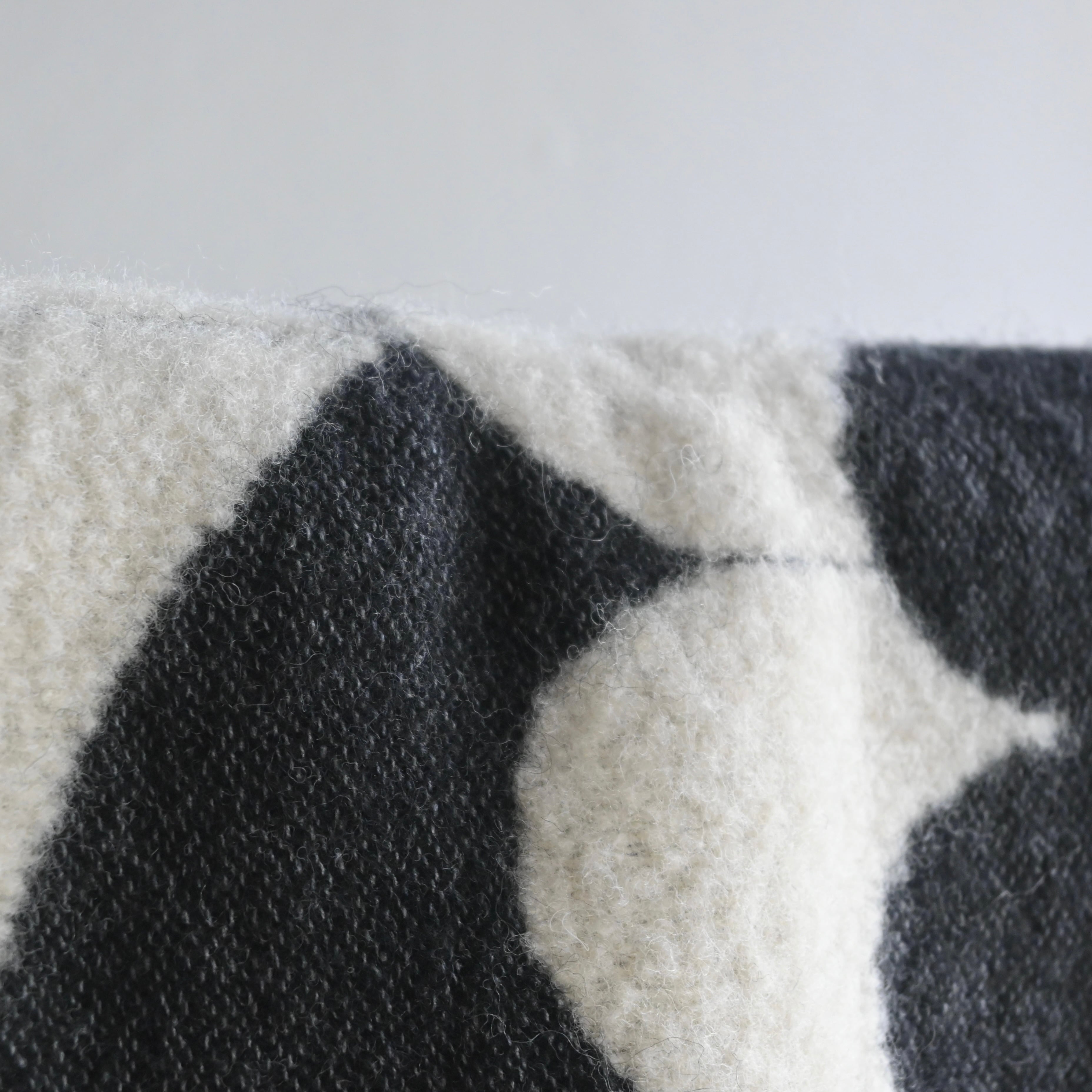 mina perhonen》sea lace ブランケット(S) / black | cirkel mote