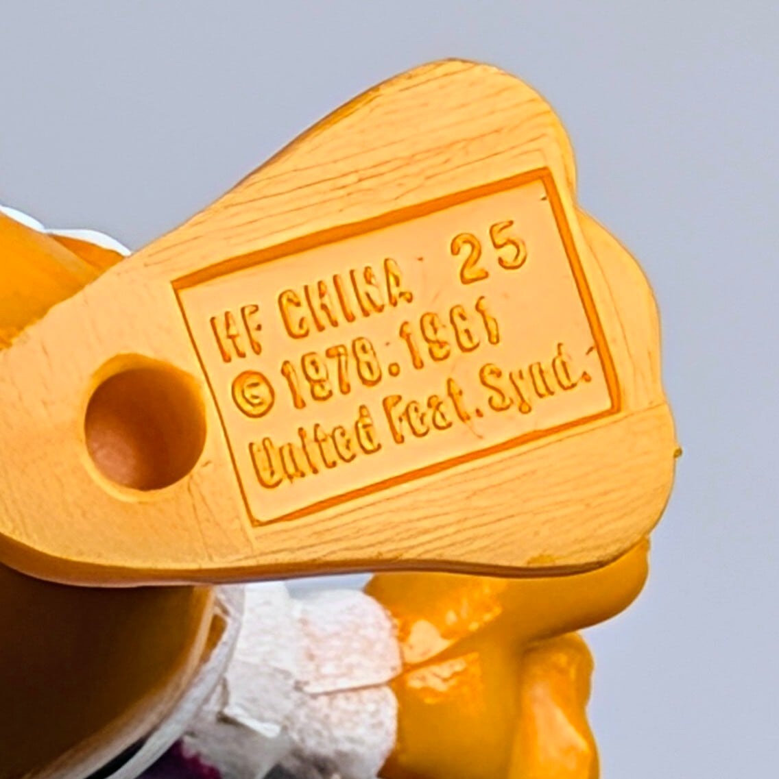 ☆ VINTAGE 1988 ☆【 McDonald's  ( マクドナルド ) 】1988年マクドナルドミールトイ 『 Garfield on Skateboard（ガーフィールド オン スケートボード）』〜メットにアロハシャツでスベるあいつ(笑)〜 / ミールトイ / ハッピーミール 〚アメリカン雑貨 アメトイ〛