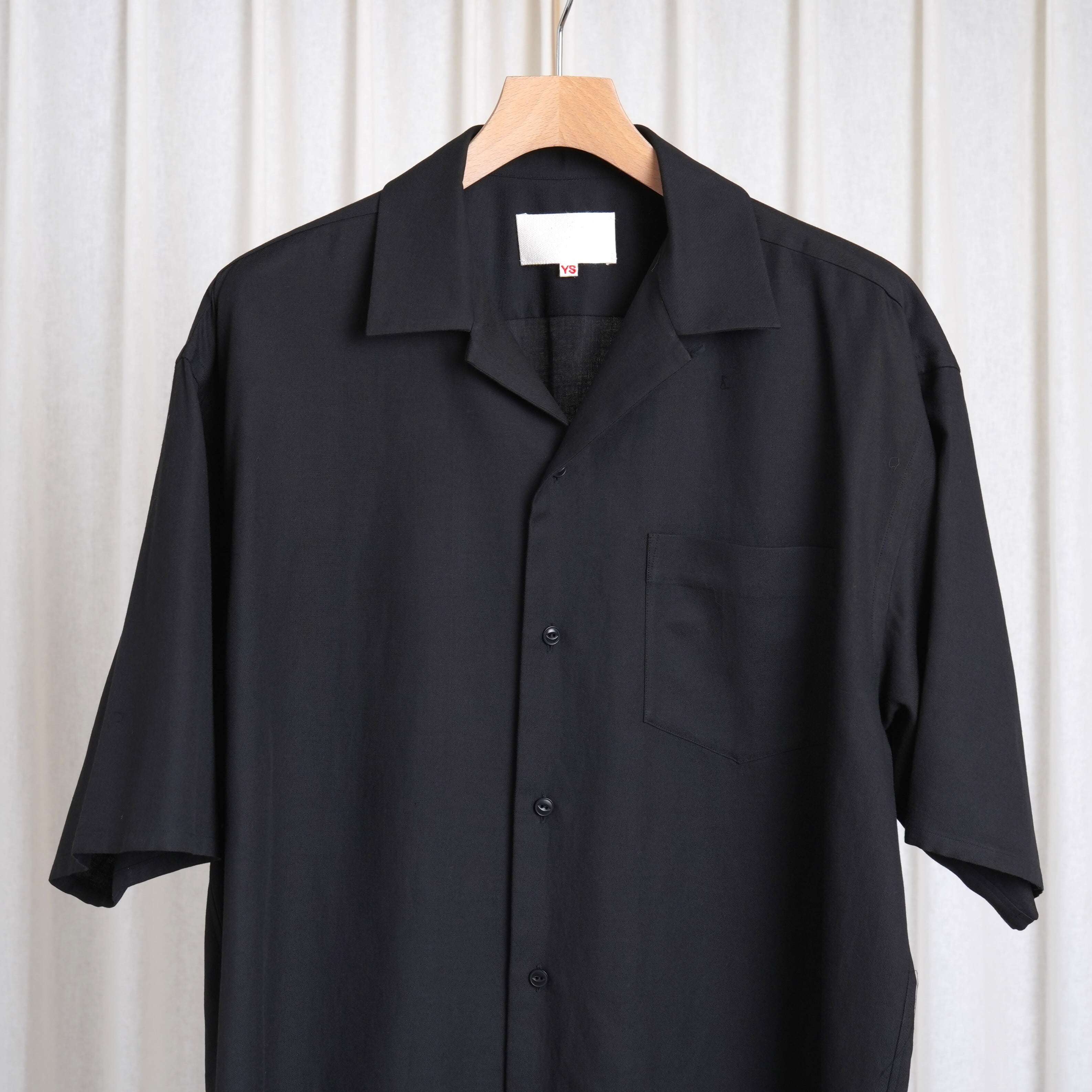 25ssYOKOSAKAMOTO OPEN COLLAR SHIRT ナミカズ着 YOKO SAKAMOTO | OPEN COLLAR S/S SHIRT | BLACK | suikazura