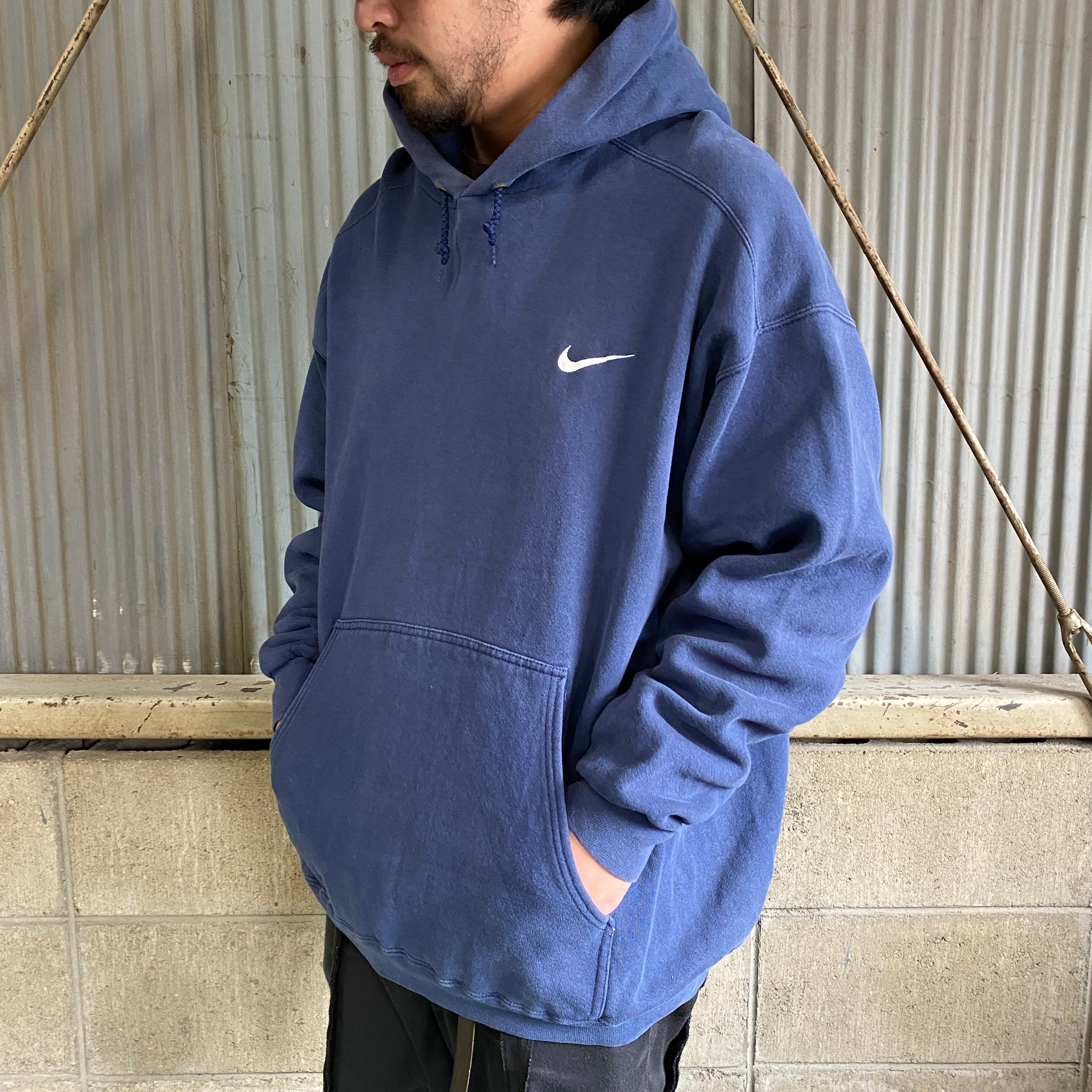 USA製 00年代 NIKE ナイキ スウォッシュ ワンポイント 刺? スウェットパーカー メンズL 古着 00S ビンテージ ヴィンテージ  フェードネイビー 紺 フーディー【パーカー】 | cave 古着屋【公式】古着通販サイト