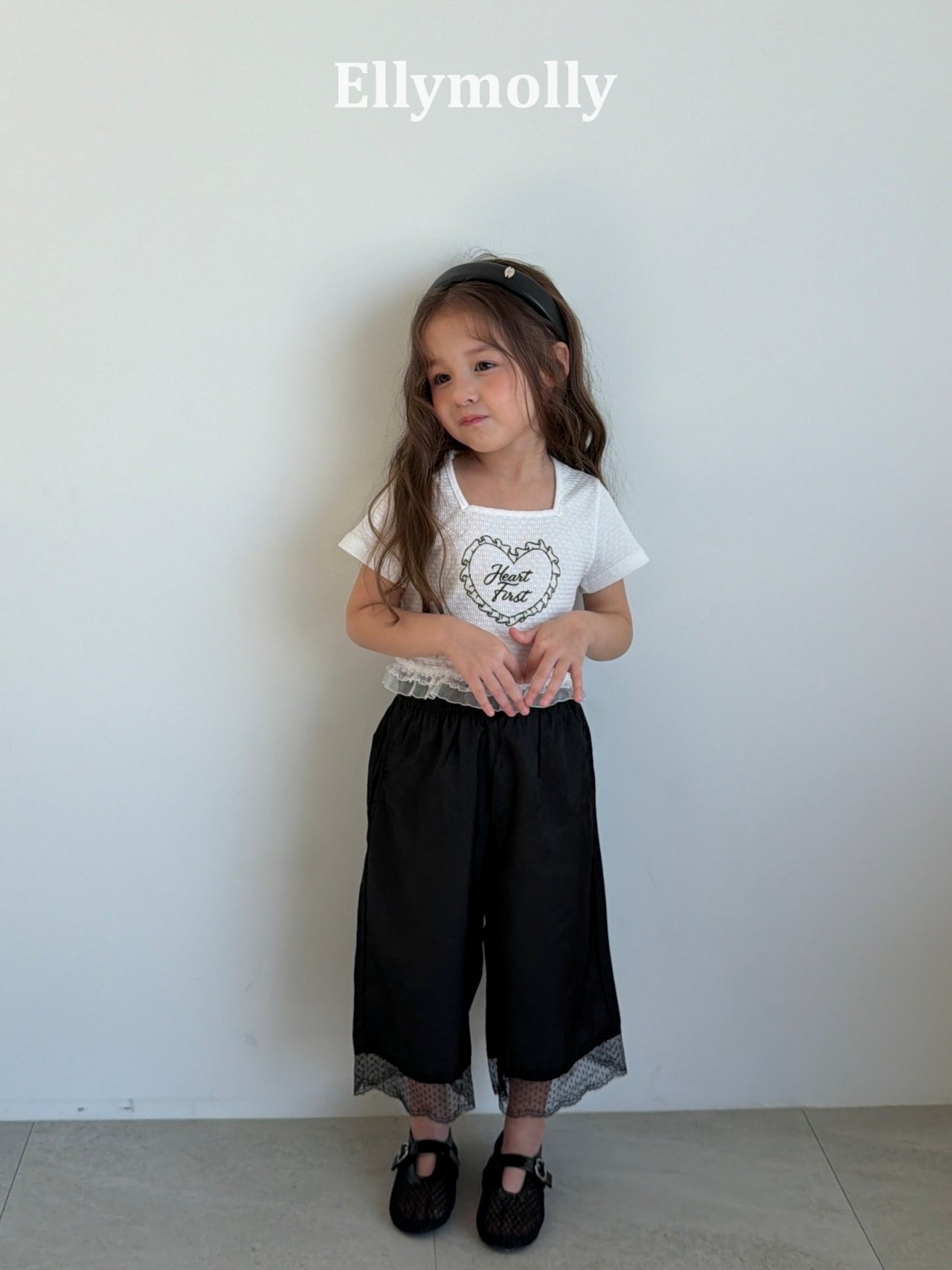 [ELLYMOLLY] Powder Lace Tee +fee2 / [엘리몰리] 파우더레이스티