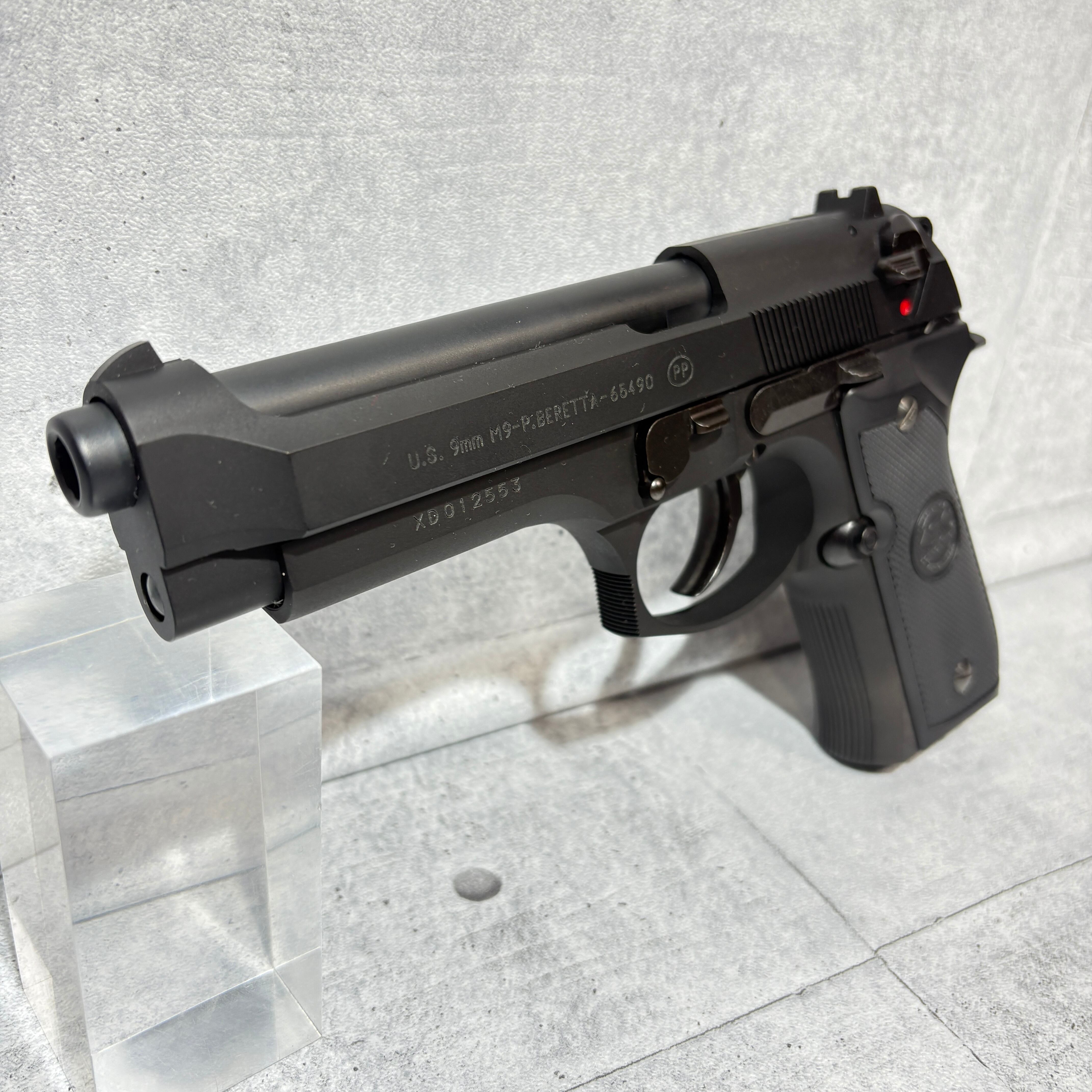 中古美品】 KSC U.S.9mm M9 HW システム7 ヘヴィーウェイト+ベレッタ