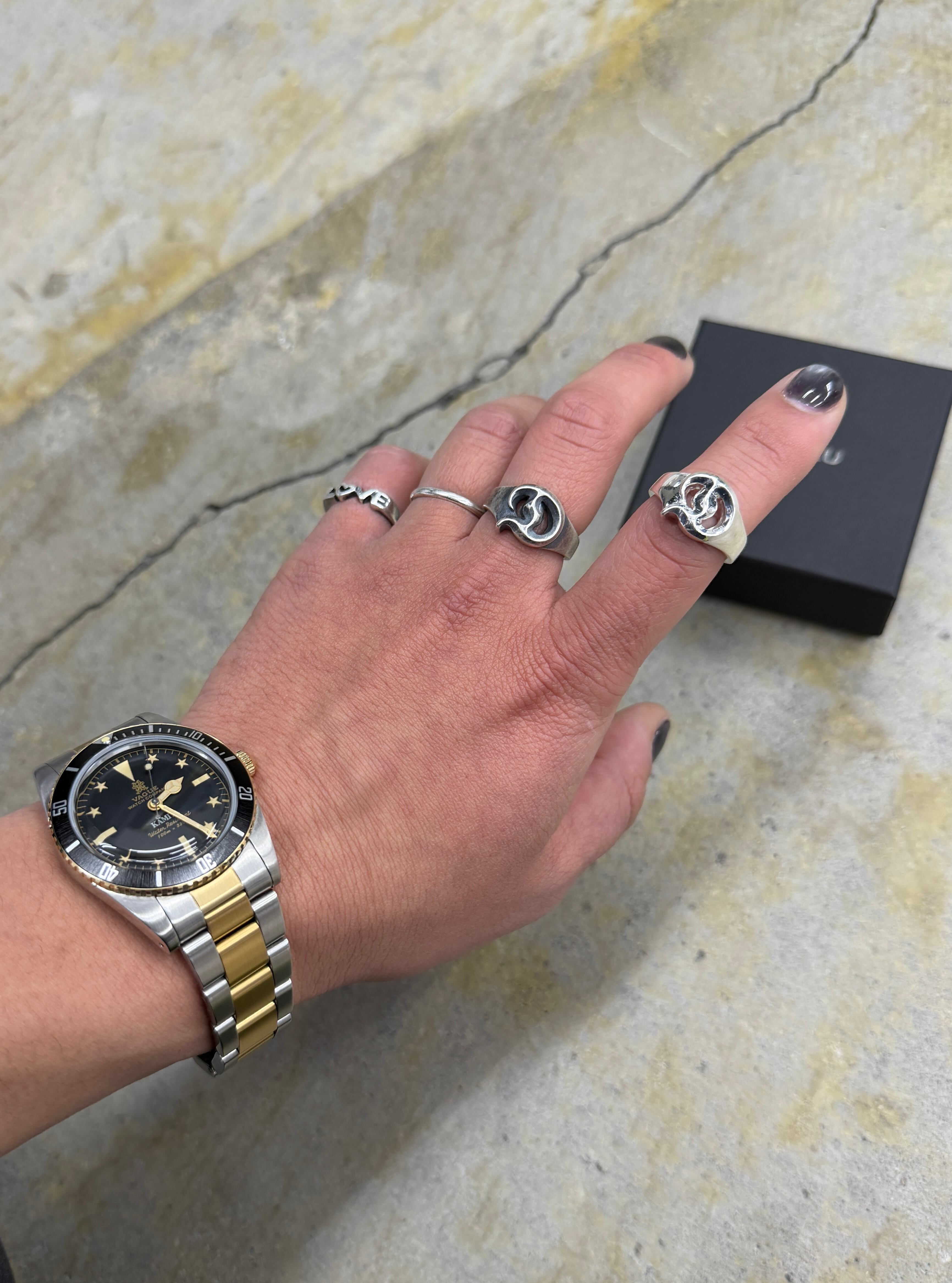 DAIRIKU | D Silver Ring | Antique | HOWDAY