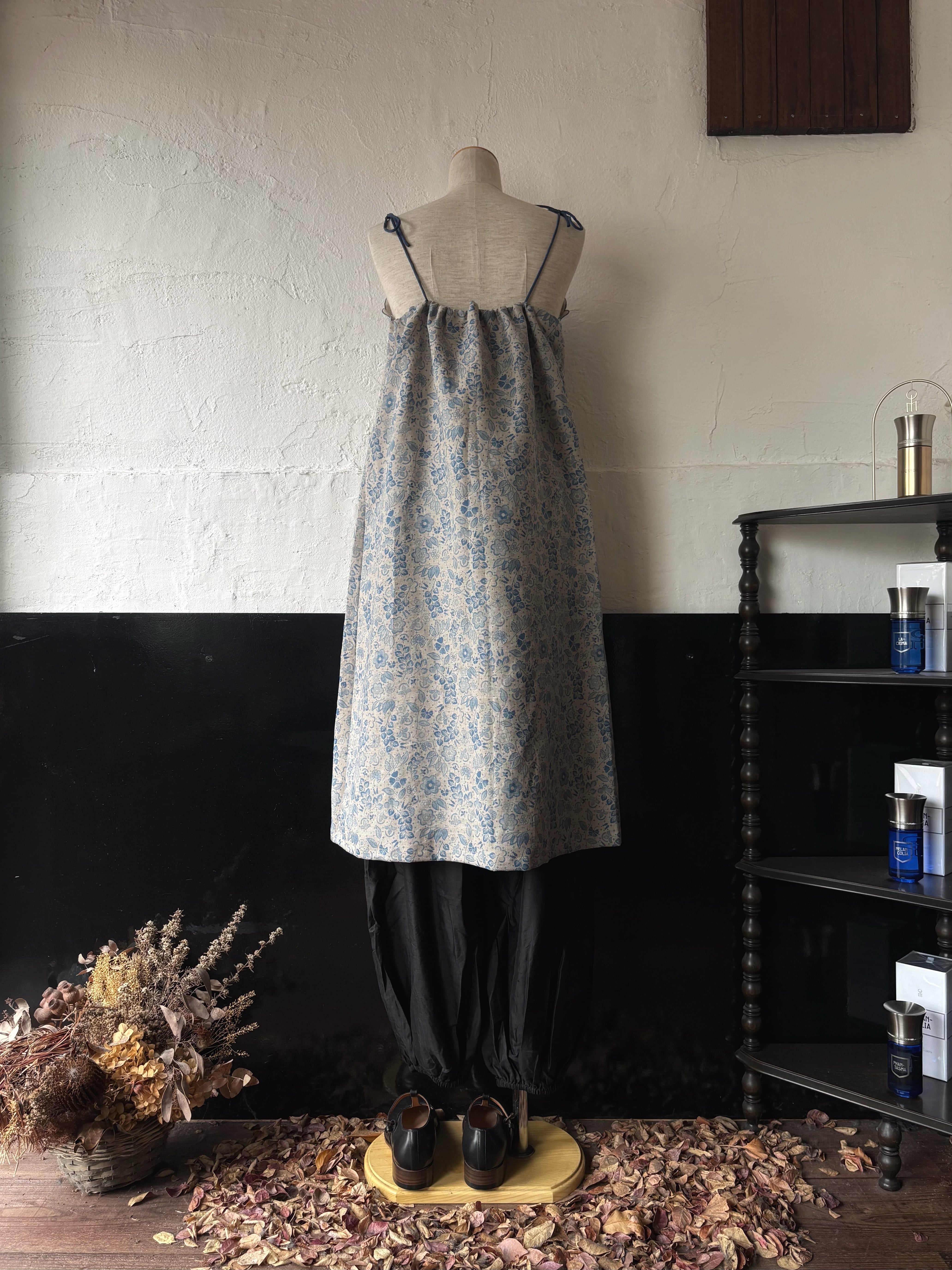 TOWAVASE Bonvoyage camisole dress blue | TALE COCOON