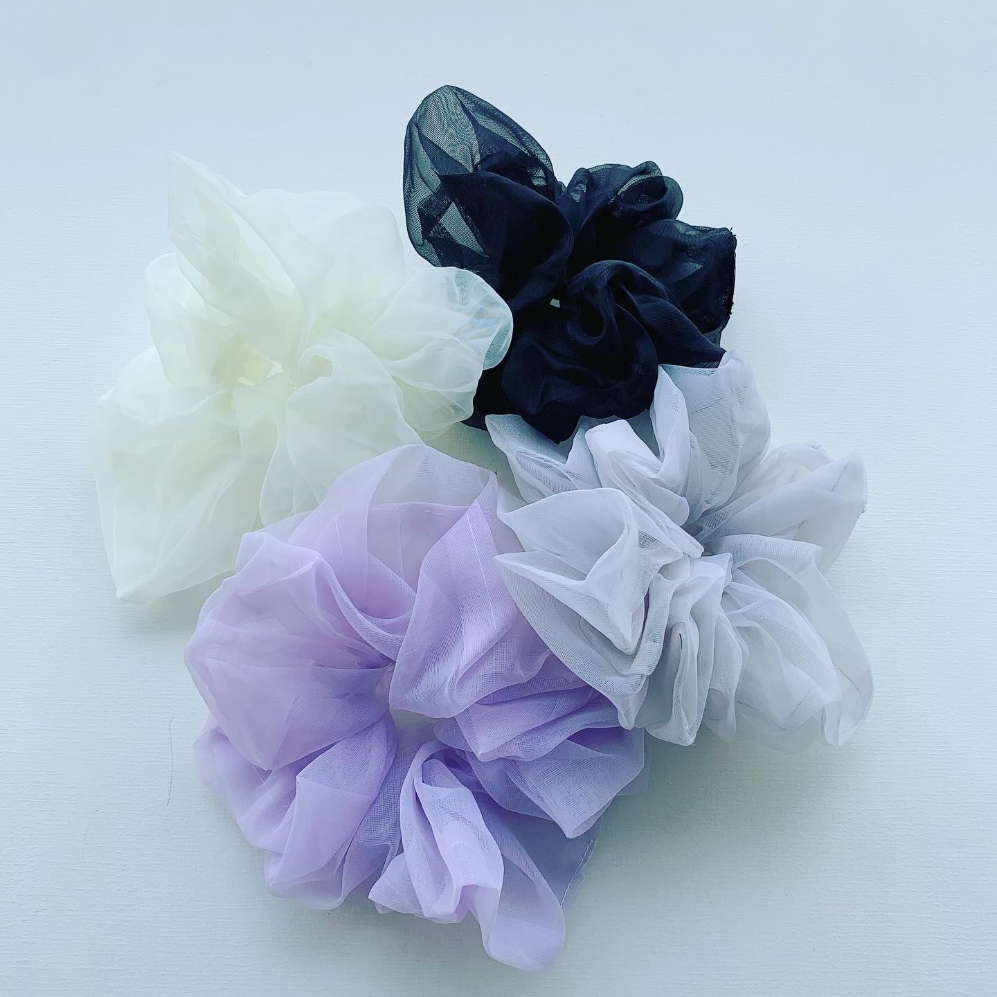 シースルー BIG シュシュ【black＋white】 youka