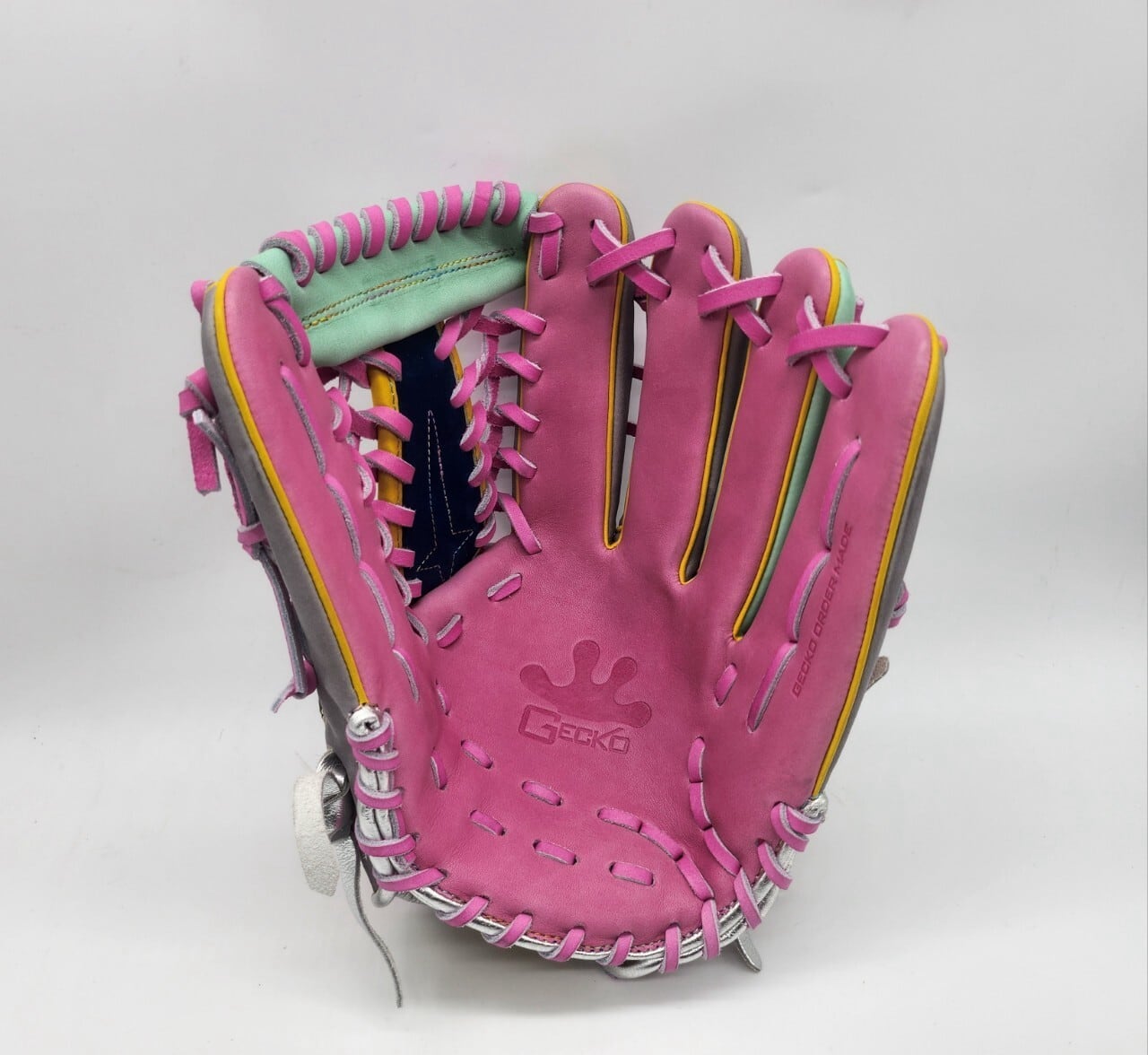 数量限定！ はつかいちサンブレイズ 鶴見 栞奈 選手 使用グラブ | 野球