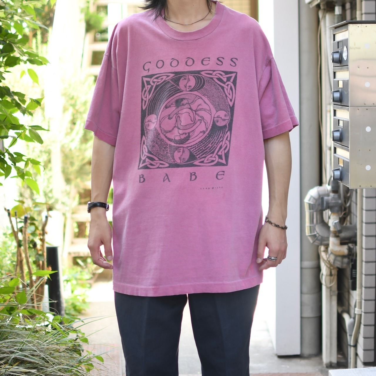 90's GODDESS fade print tee