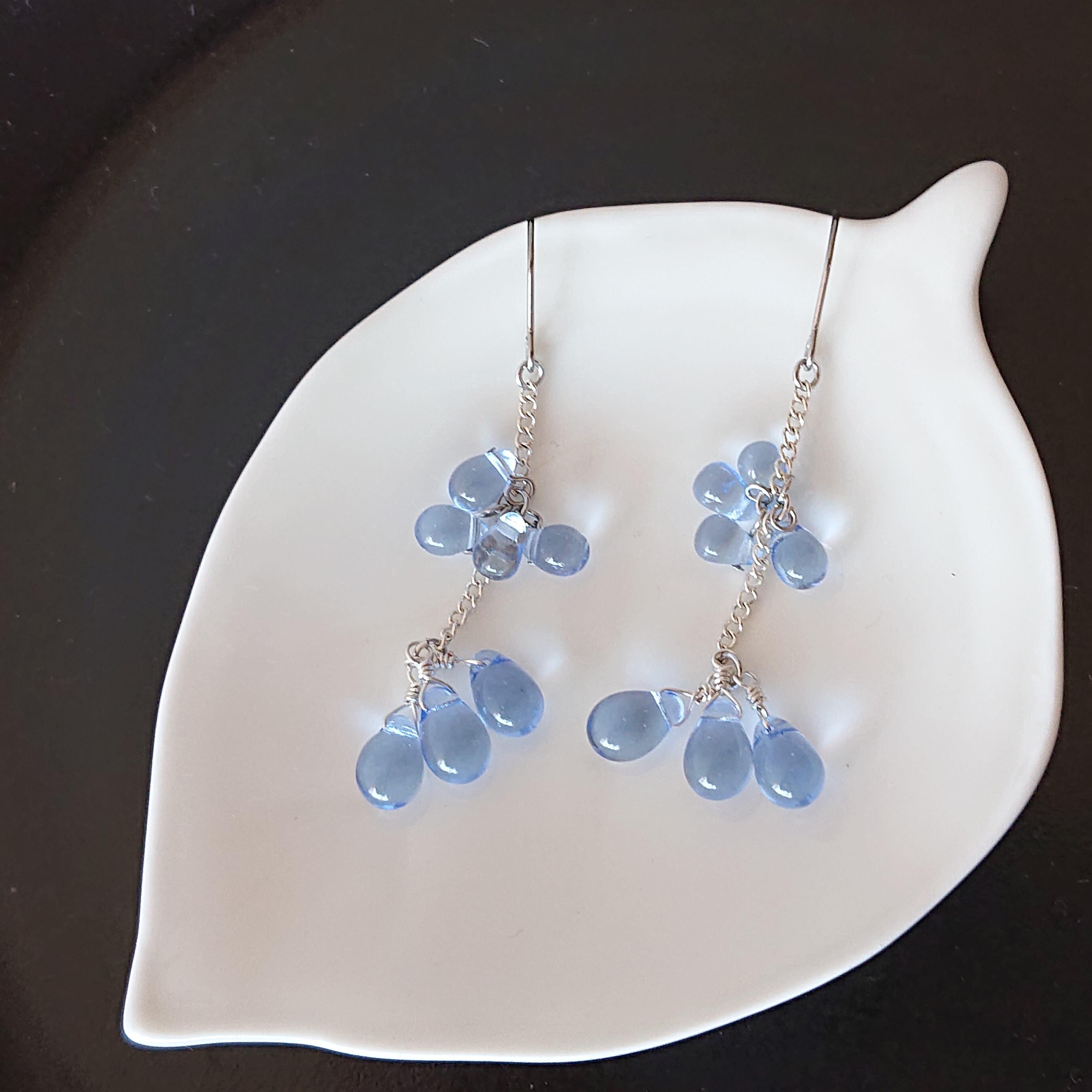 251》ゆれる雫＊チェコガラスドロップ＊クリスタルブルー | KIKI