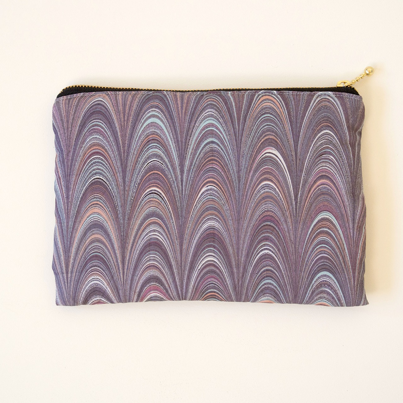 墨流しポーチ 〔孔雀のすみか〕