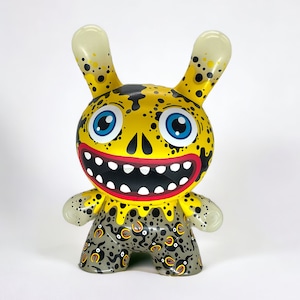 Oil Slick Gold 8" Dunny by Skwak